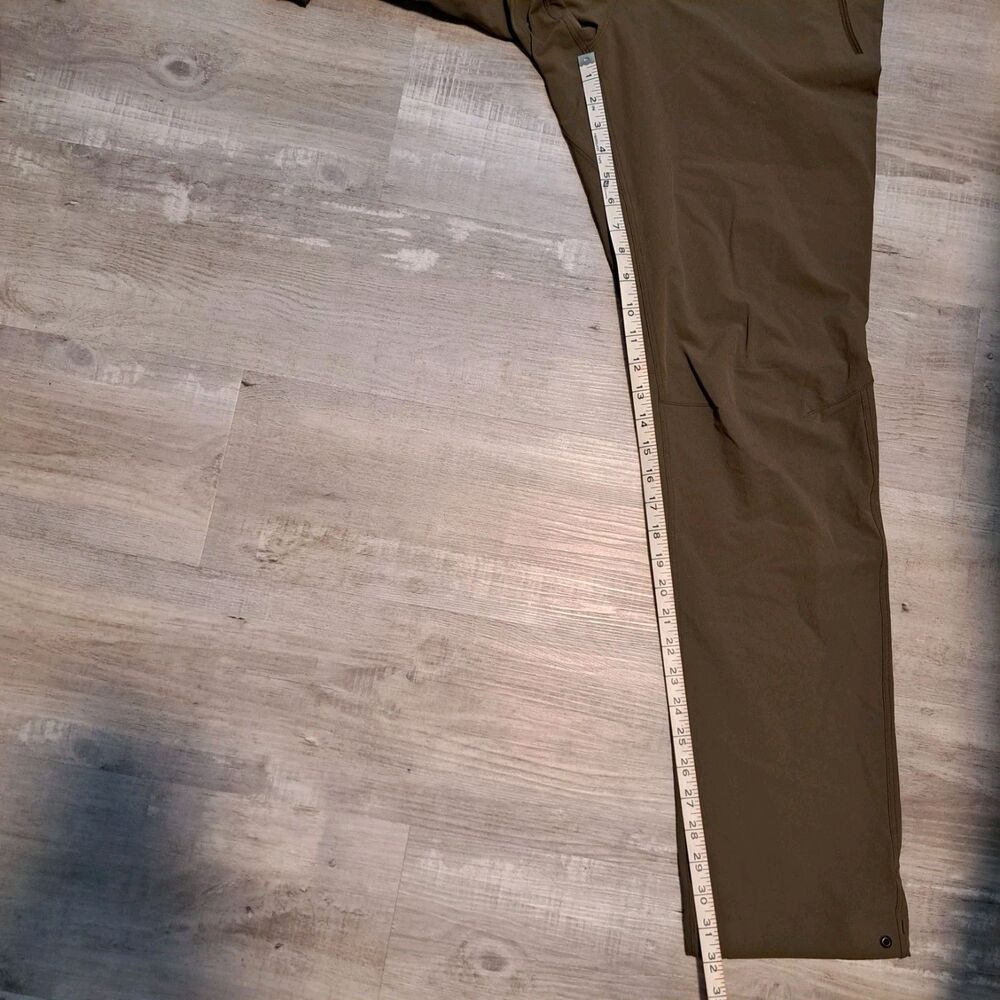 Arc'teryx Men's Gamma LT Pants in Olive - Picture 13 of 15